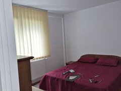 Berceni, Huedin
